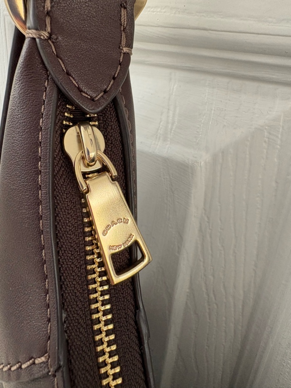 Coach Ella Shoulder Bag Espresso - Picture 6 of 11